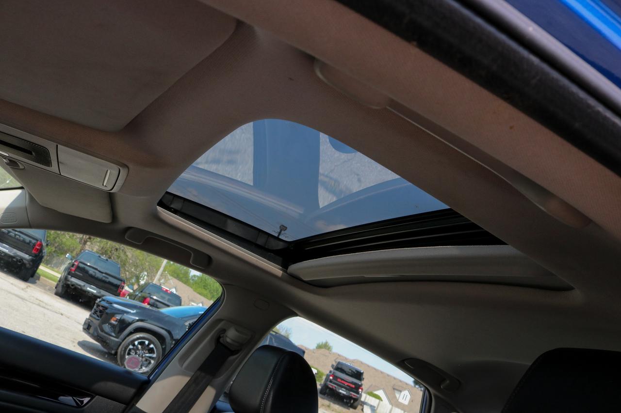 2023 Honda Civic Sedan Touring CVT | NAVIGATION | BOSE AUDIO| BLUETOOTH Photo