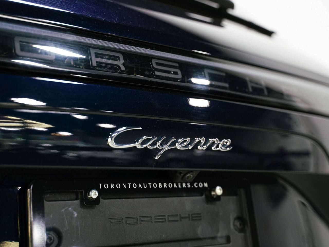 2023 Porsche Cayenne PREMIUM PLUS | PANO | 21 IN Photo