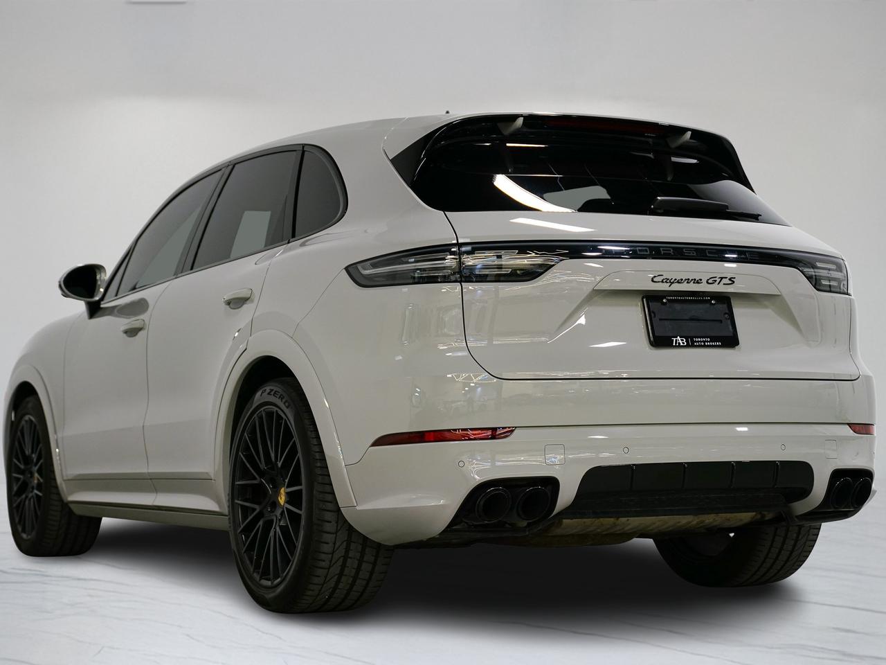 2022 Porsche Cayenne GTS | PREMIUM PLUS | PANO | 21 IN Photo