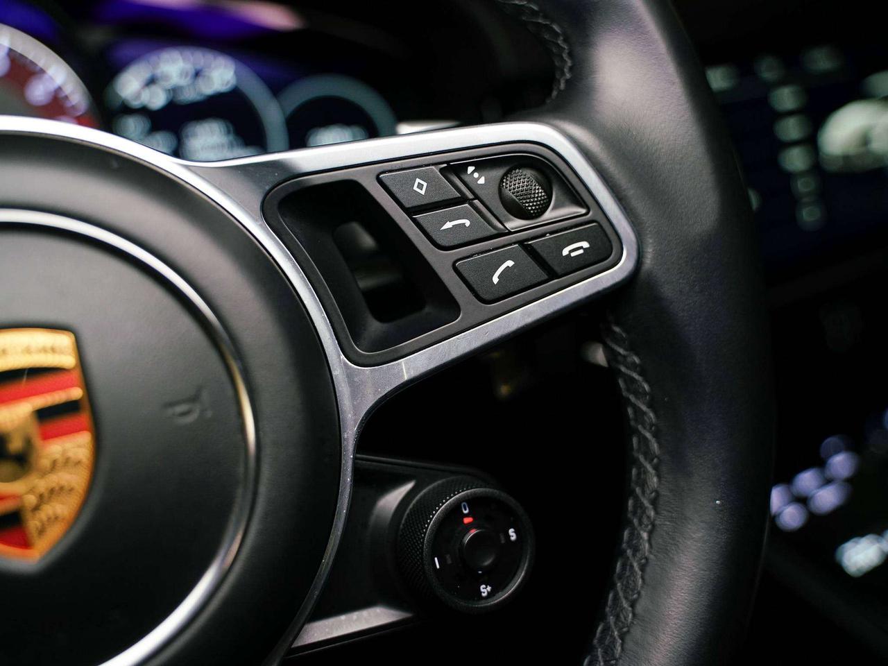 2022 Porsche Cayenne GTS | PREMIUM PLUS | PANO | 21 IN Photo