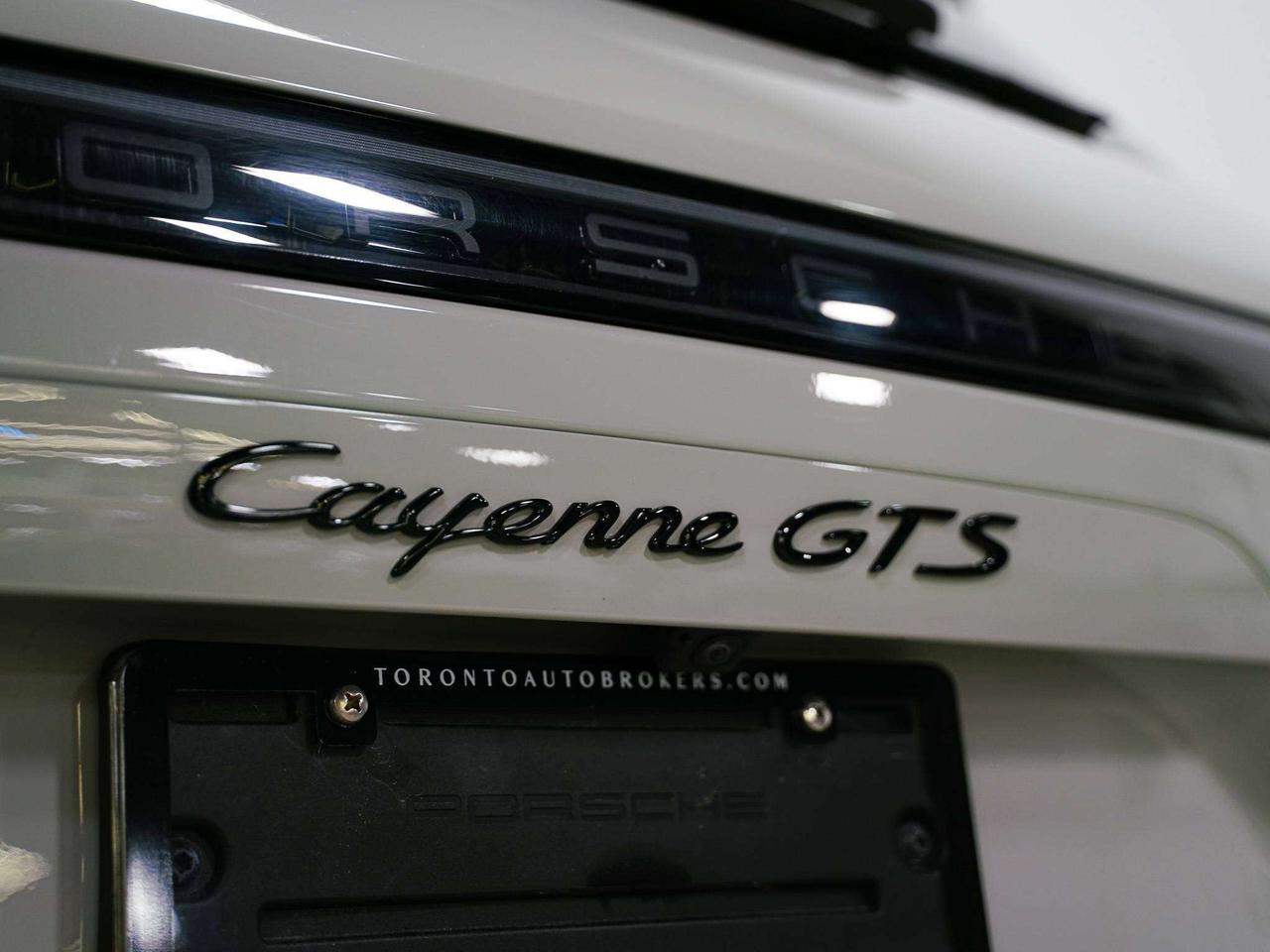 2022 Porsche Cayenne GTS | PREMIUM PLUS | PANO | 21 IN Photo