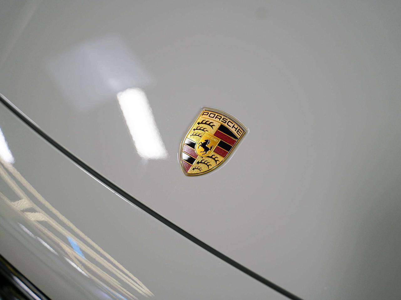 2022 Porsche Cayenne GTS | PREMIUM PLUS | PANO | 21 IN Photo