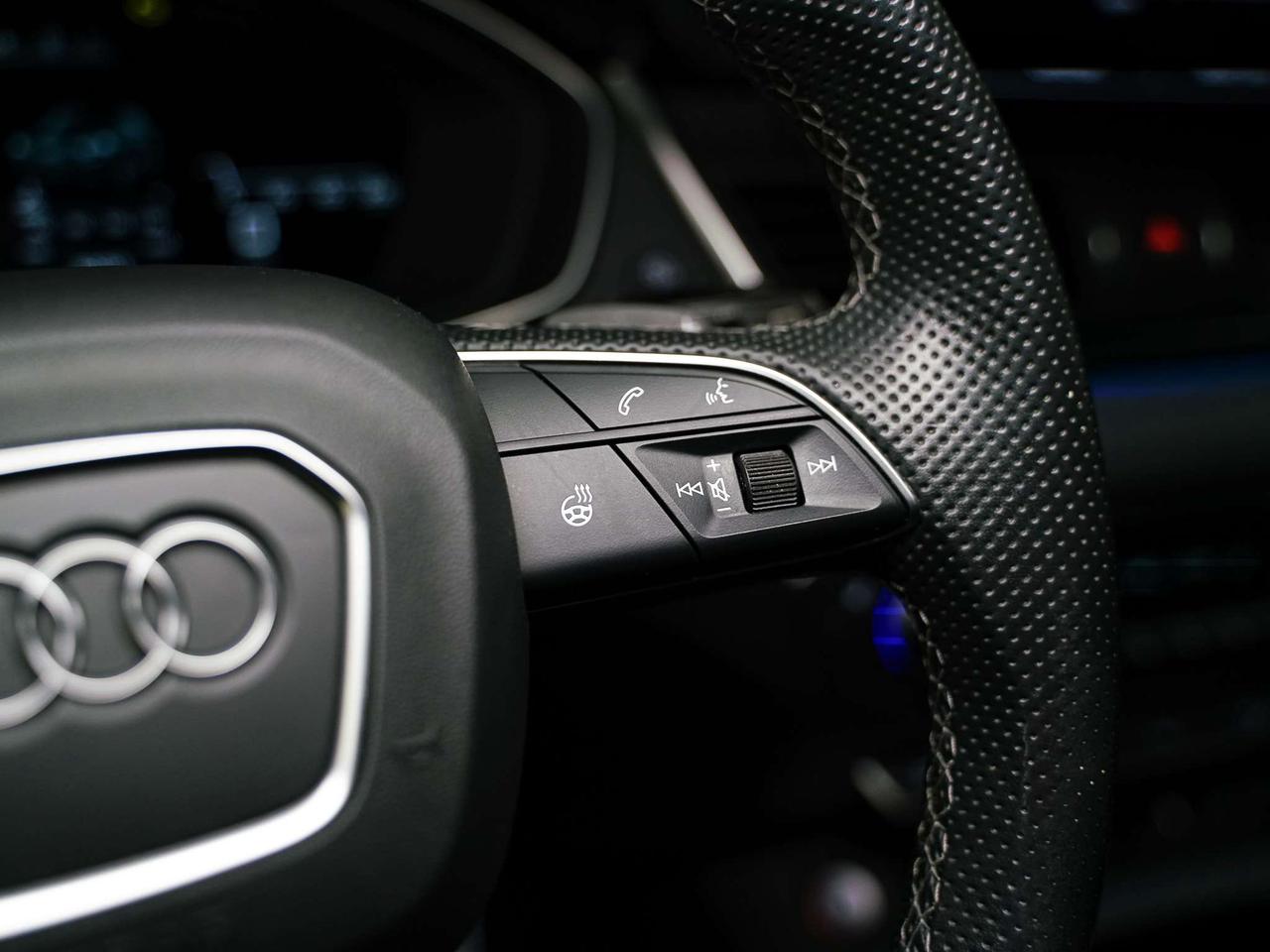 2021 Audi SQ5 TECHNIK | CARPLAY | BLACK PKG | B&O | 21 IN Photo