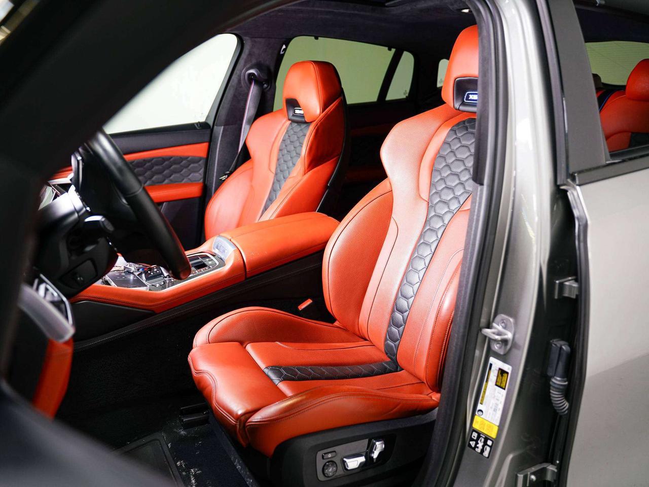 2022 BMW X6 M COMPETITION | PREMIUM | CARBON FIBRE | HUD | 21 IN Photo