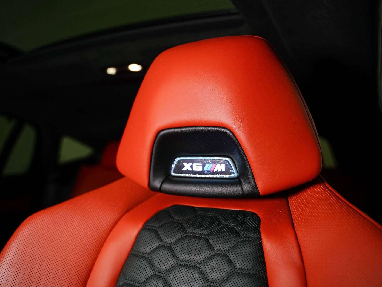 2022 BMW X6 M COMPETITION | PREMIUM | CARBON FIBRE | HUD | 21 IN Photo