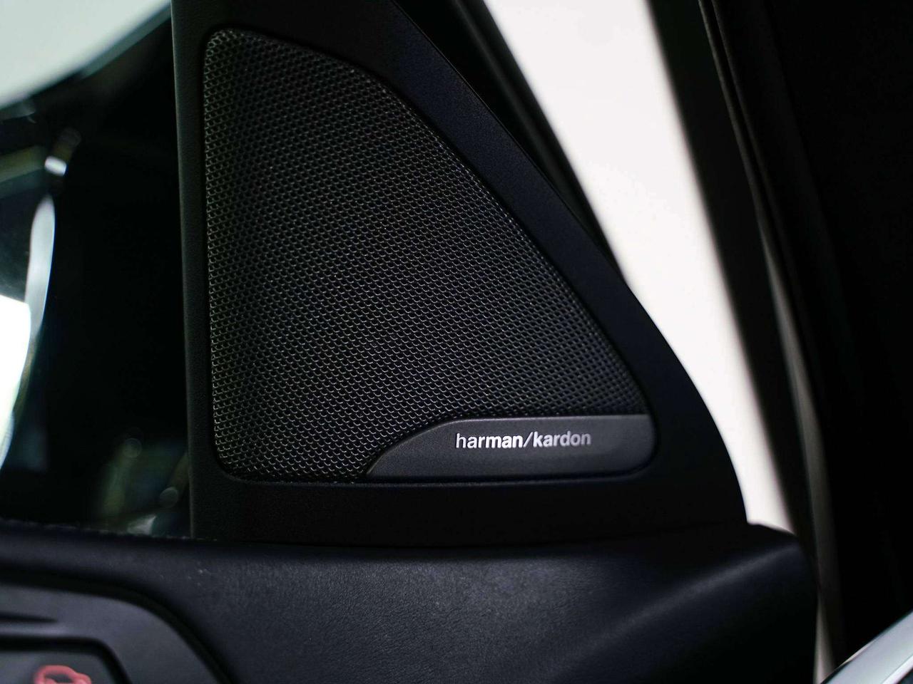 2022 BMW X6 M COMPETITION | PREMIUM | CARBON FIBRE | HUD | 21 IN Photo
