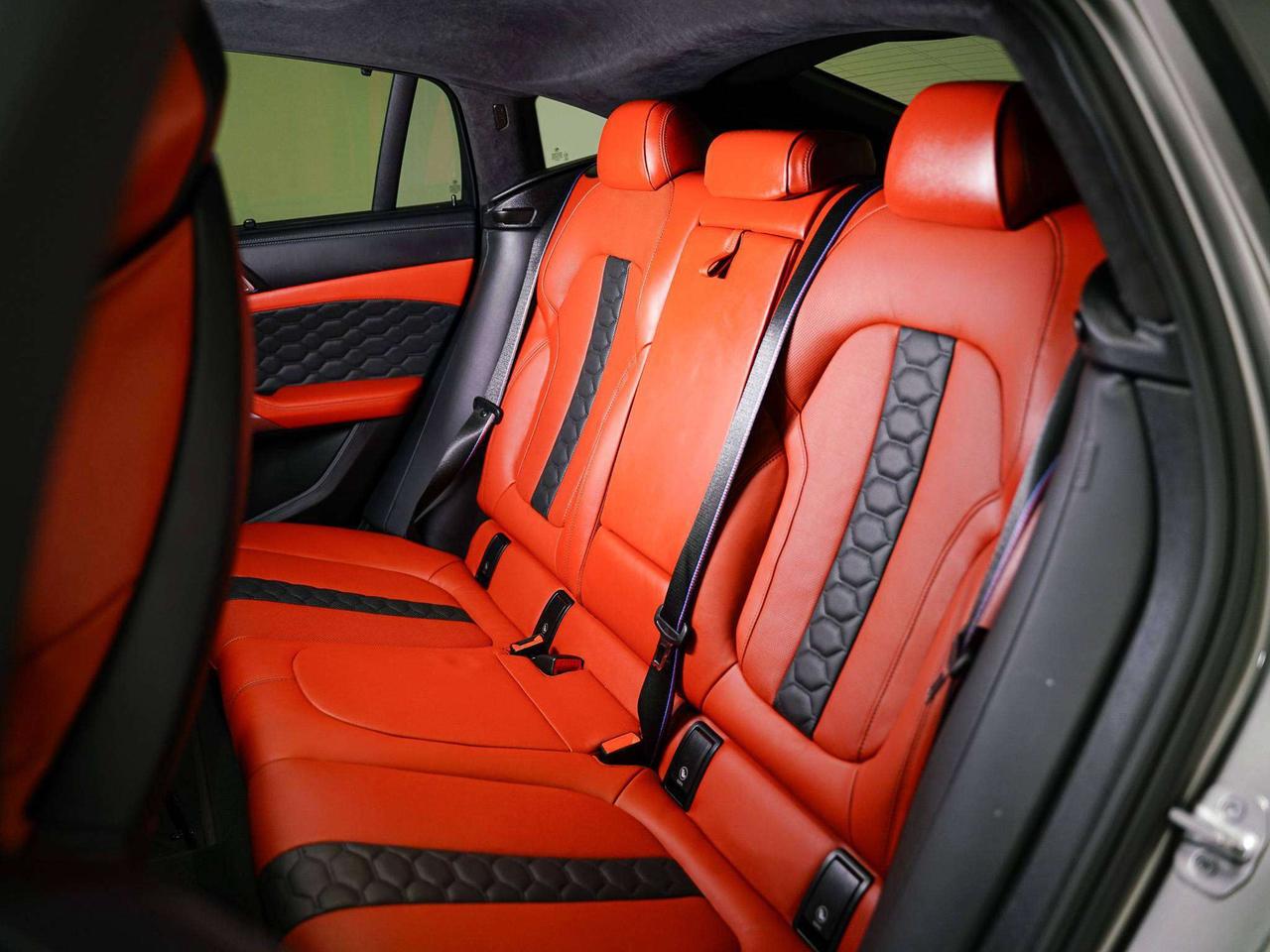 2022 BMW X6 M COMPETITION | PREMIUM | CARBON FIBRE | HUD | 21 IN Photo