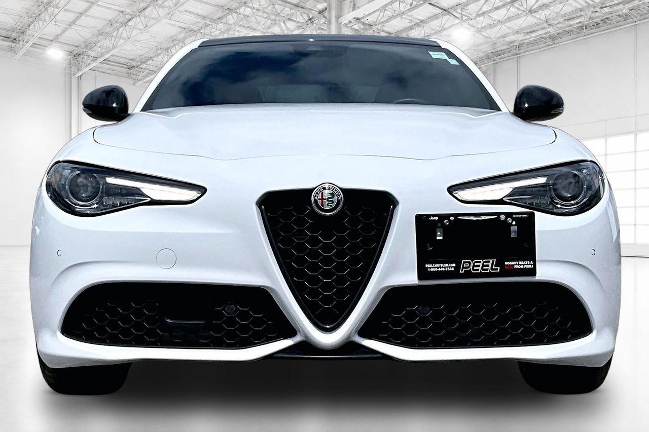 2023 Alfa Romeo Giulia Veloce | Premium Leather | Harman Kardon | AWD Photo
