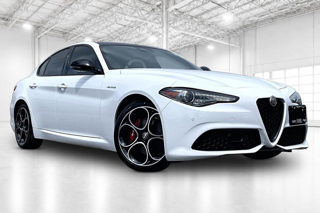 2023 Alfa Romeo Giulia Veloce | Premium Leather | Harman Kardon | AWD Photo