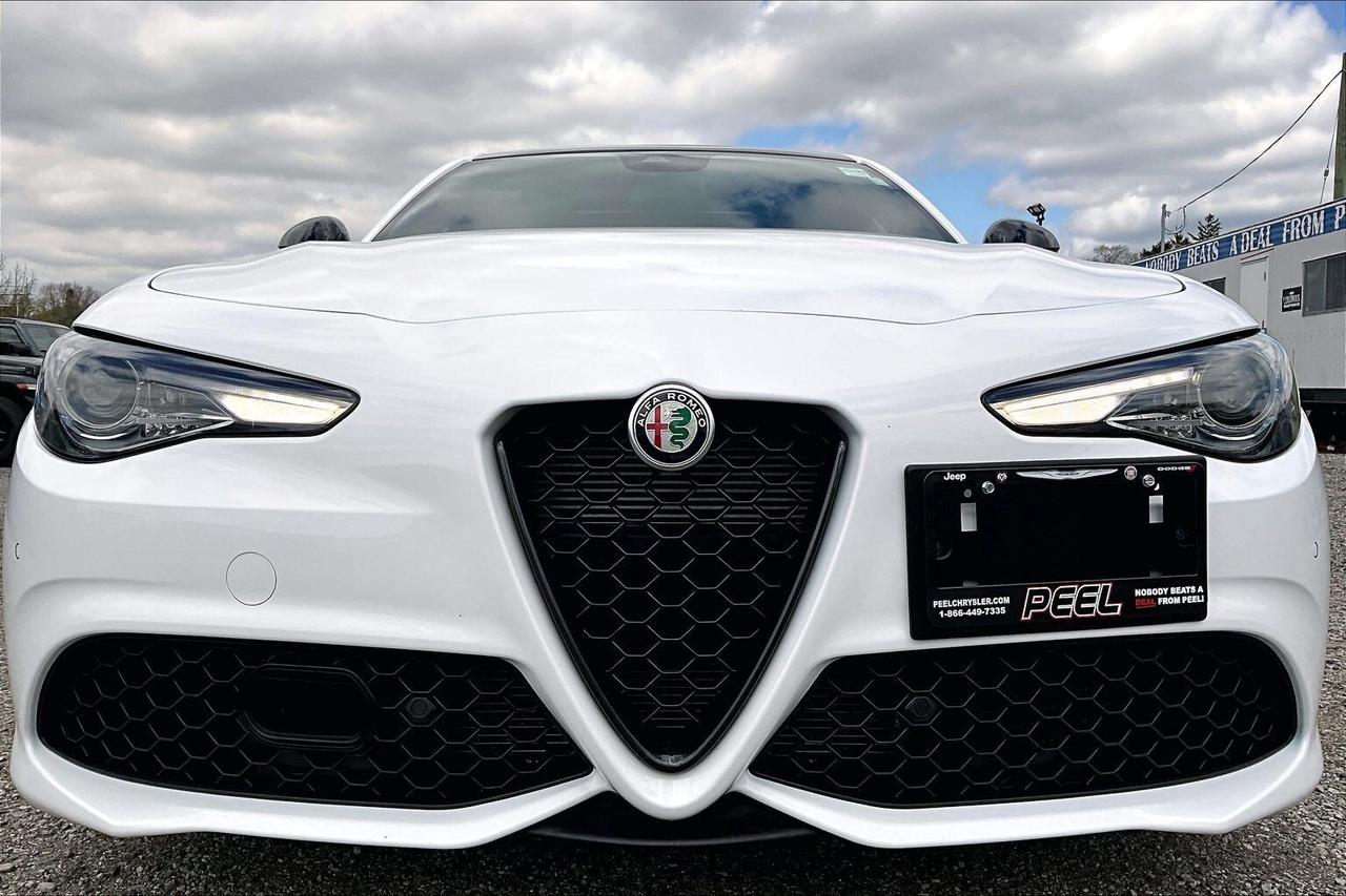 2023 Alfa Romeo Giulia Veloce | Premium Leather | Harman Kardon | AWD Photo