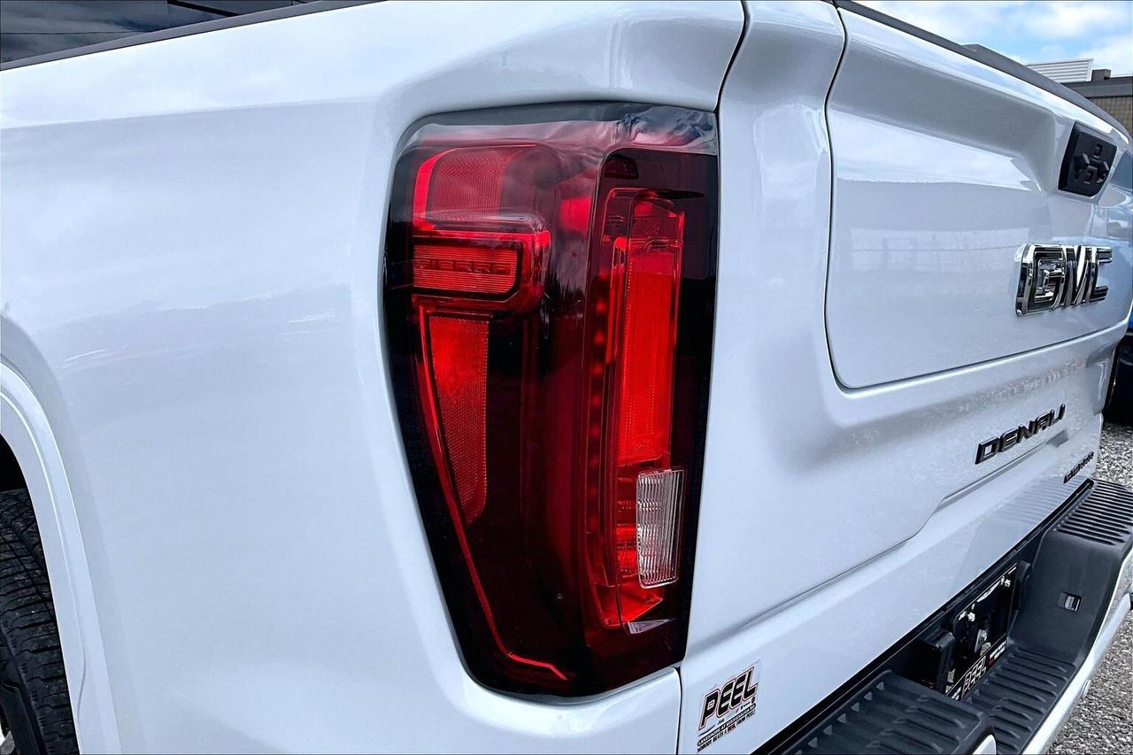 2026 GMC Sierra 1500 Denali Ultimate 6.2L V8 | Fully Loaded  | 4X4 Photo
