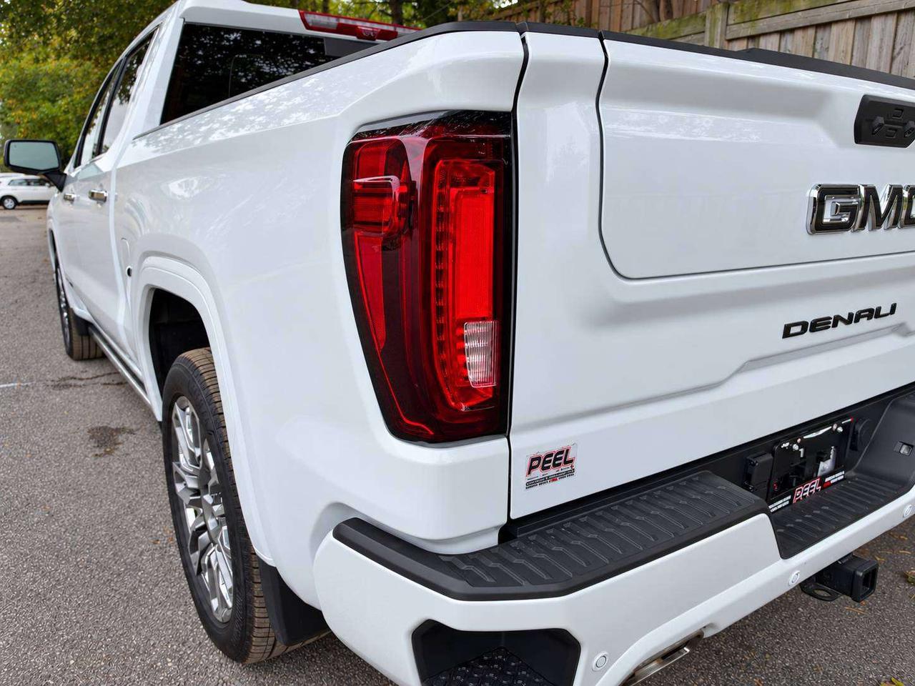 2026 GMC Sierra 1500 Denali Ultimate 6.2L V8 | Fully Loaded  | 4X4 Photo