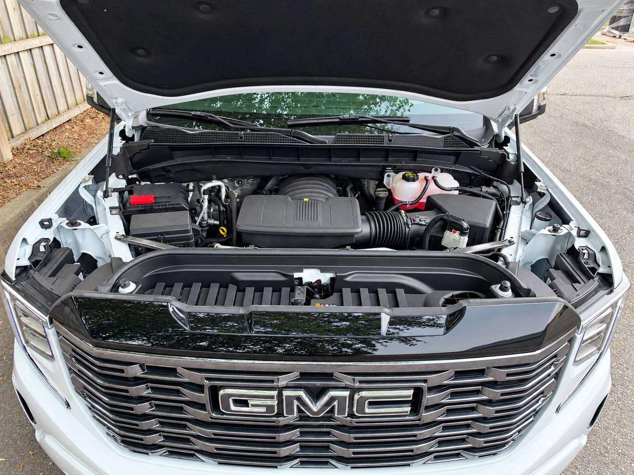 2026 GMC Sierra 1500 Denali Ultimate 6.2L V8 | Fully Loaded  | 4X4 Photo