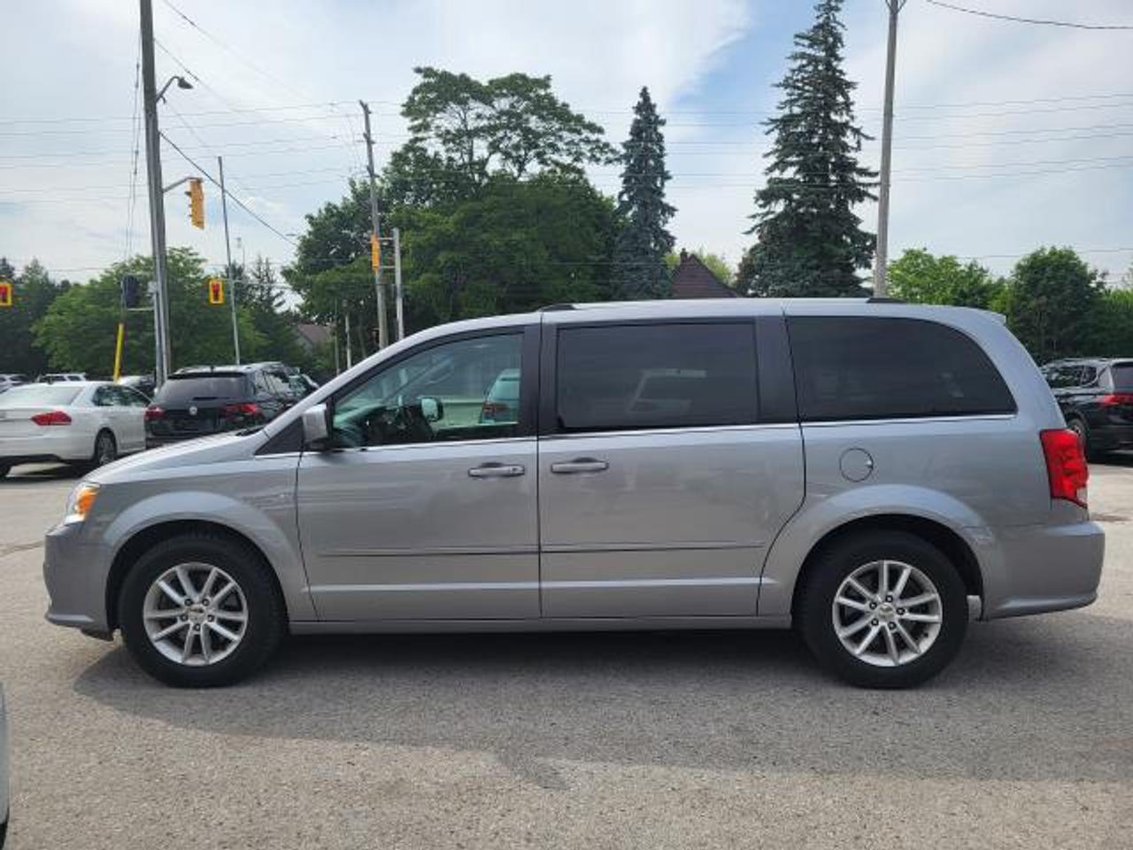 2017 Dodge Grand Caravan SE Plus Photo