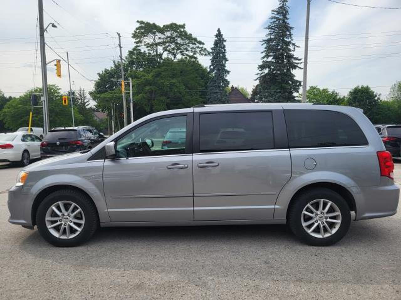 2017 Dodge Grand Caravan SE Plus Photo