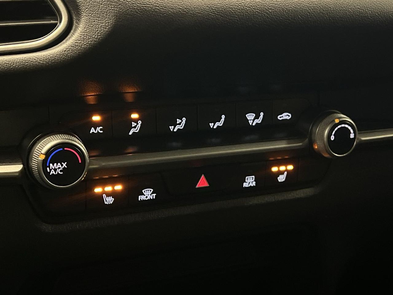 2023 Mazda CX-30 AWD | ONLY 6,300KMS! | HTD SEATS |CARPLAY | ALLOYS Photo