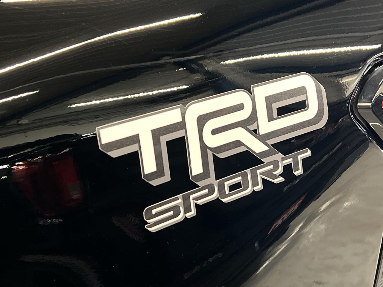 2024 Toyota Tacoma TRD SPORT 4X4 | DBL CAB |HTD SEATS | CARPLAY | A/C Photo