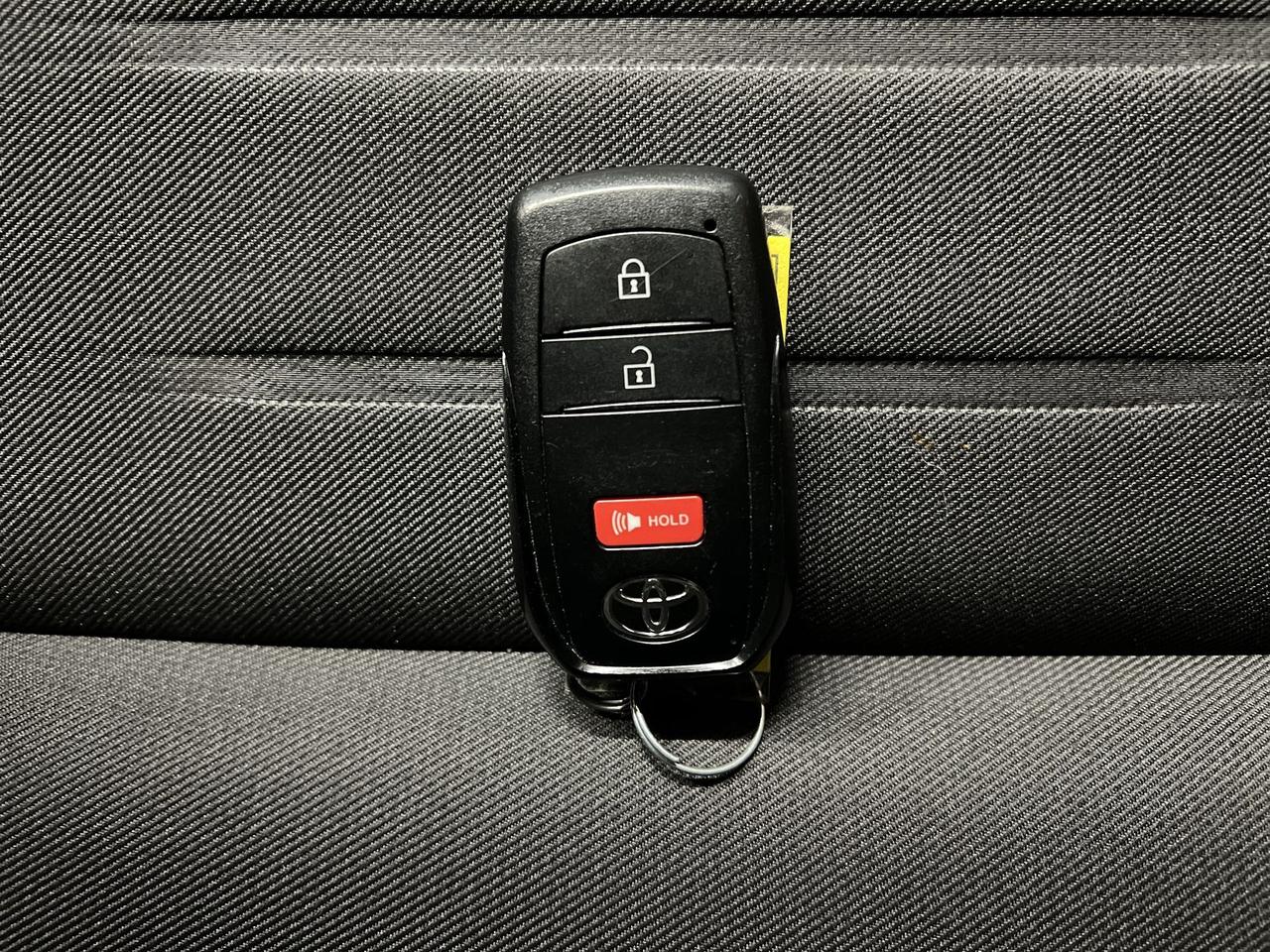 2024 Toyota Tacoma TRD SPORT 4X4 | DBL CAB |HTD SEATS | CARPLAY | A/C Photo