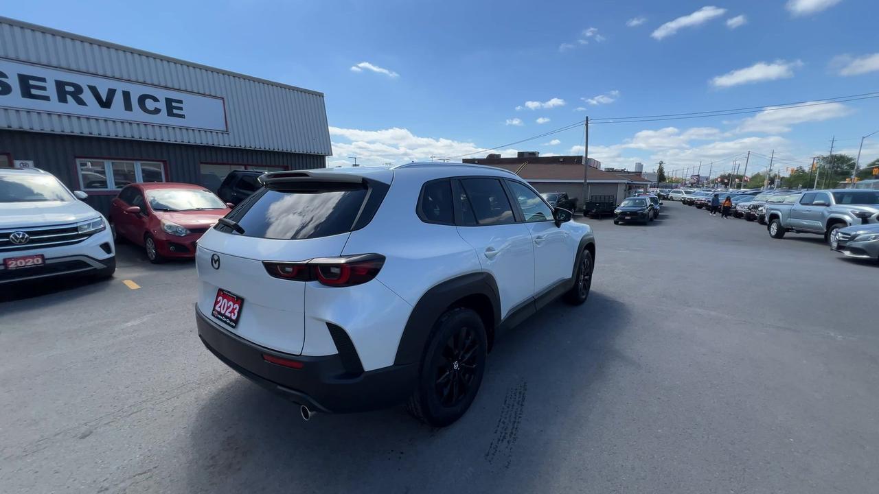 2023 Mazda CX-50 AWD | ONLY 33,000KMS! | HTD LEATHER | PANO ROOF Photo