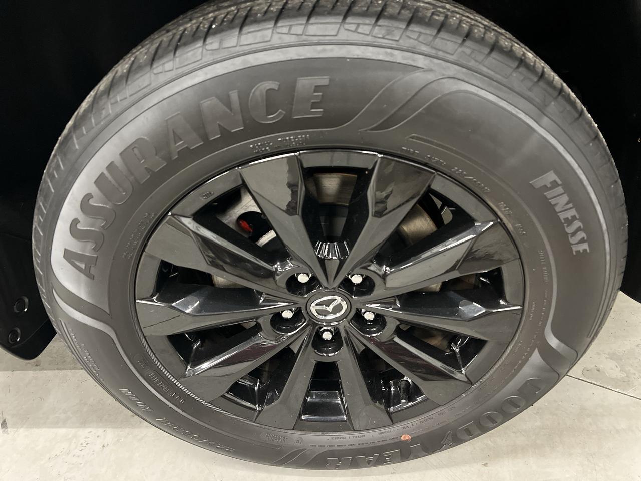 2023 Mazda CX-50 AWD | ONLY 33,000KMS! | HTD LEATHER | PANO ROOF Photo