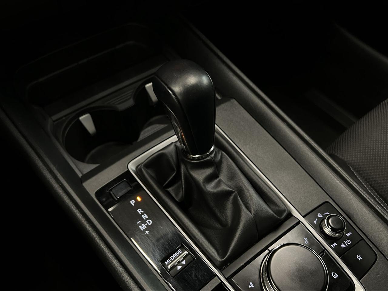 2023 Mazda CX-50 AWD | ONLY 33,000KMS! | HTD LEATHER | PANO ROOF Photo