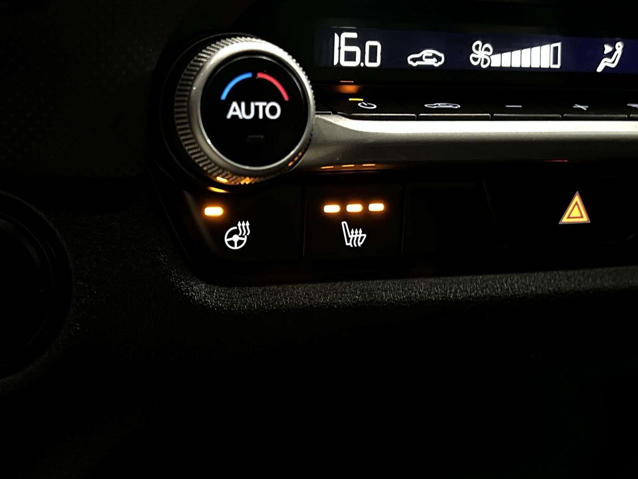 2023 Mazda CX-50 AWD | ONLY 33,000KMS! | HTD LEATHER | PANO ROOF Photo