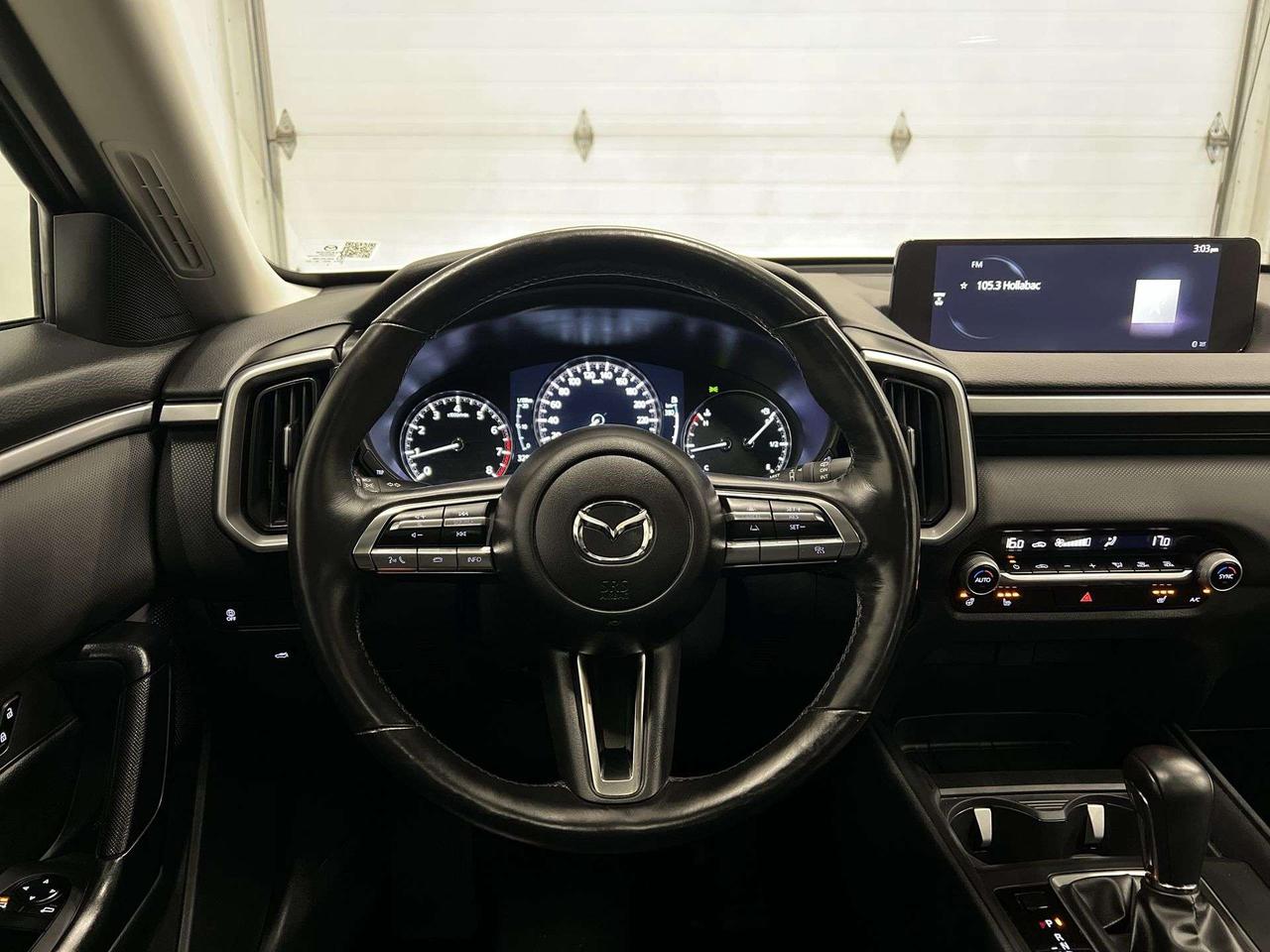 2023 Mazda CX-50 AWD | ONLY 33,000KMS! | HTD LEATHER | PANO ROOF Photo