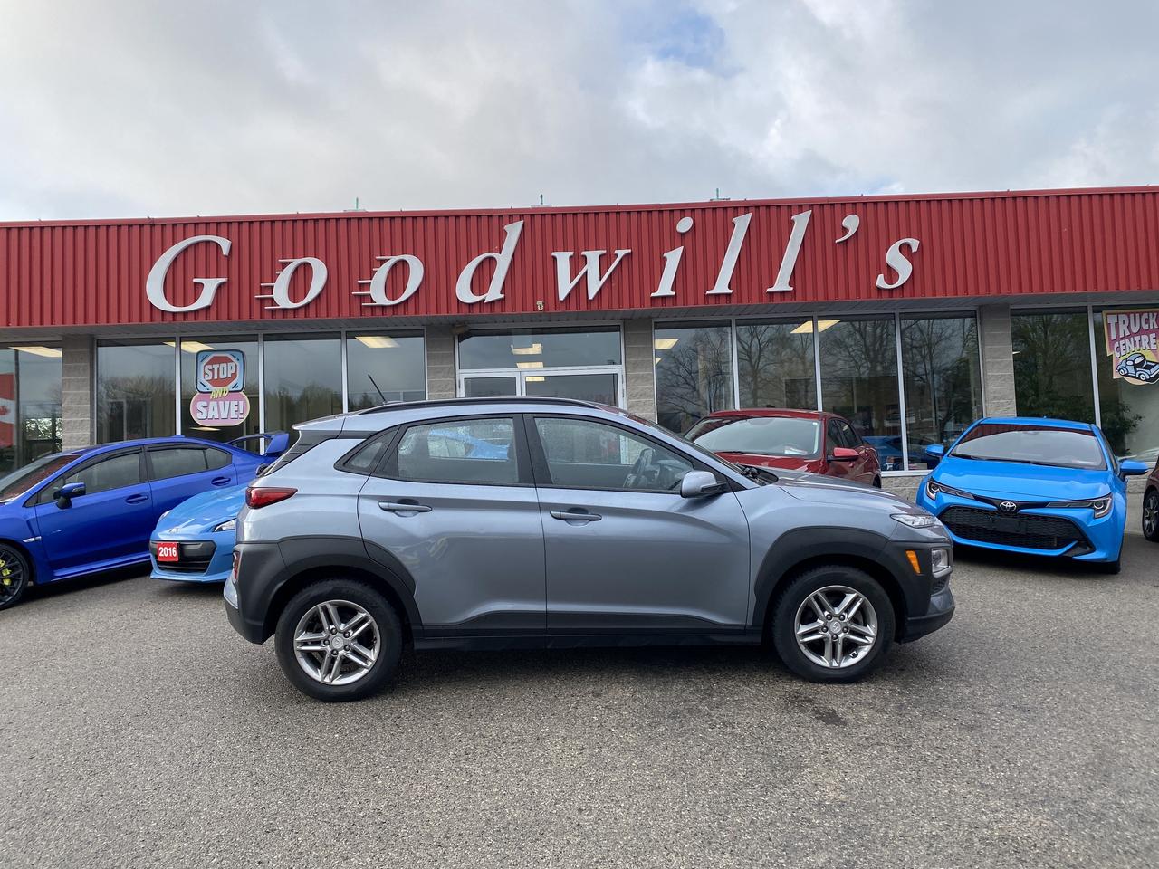 2018 Hyundai KONA 2.0L ESSENTIAL, CLEAN CARFAX, HEATED SEATS! - Photo #1