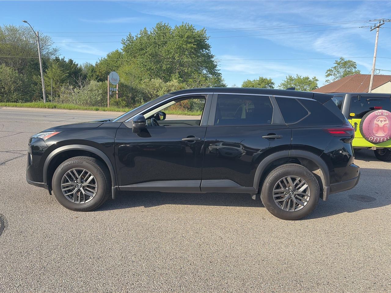 2024 Nissan Rogue AWD S, REMOTE START, HEATED SEATS, CLEAN CARFAX! Photo