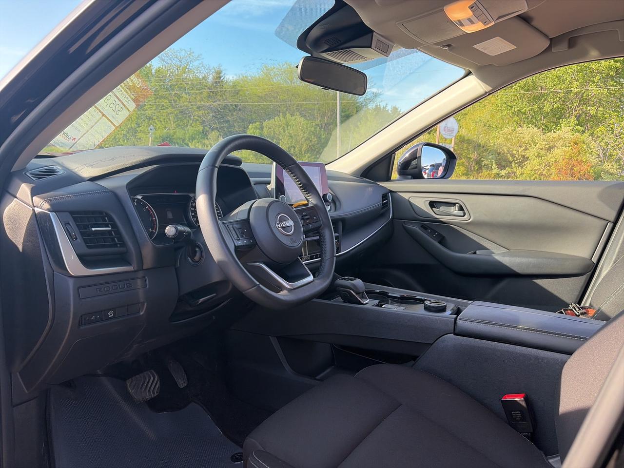 2024 Nissan Rogue AWD S, REMOTE START, HEATED SEATS, CLEAN CARFAX! - Photo #11