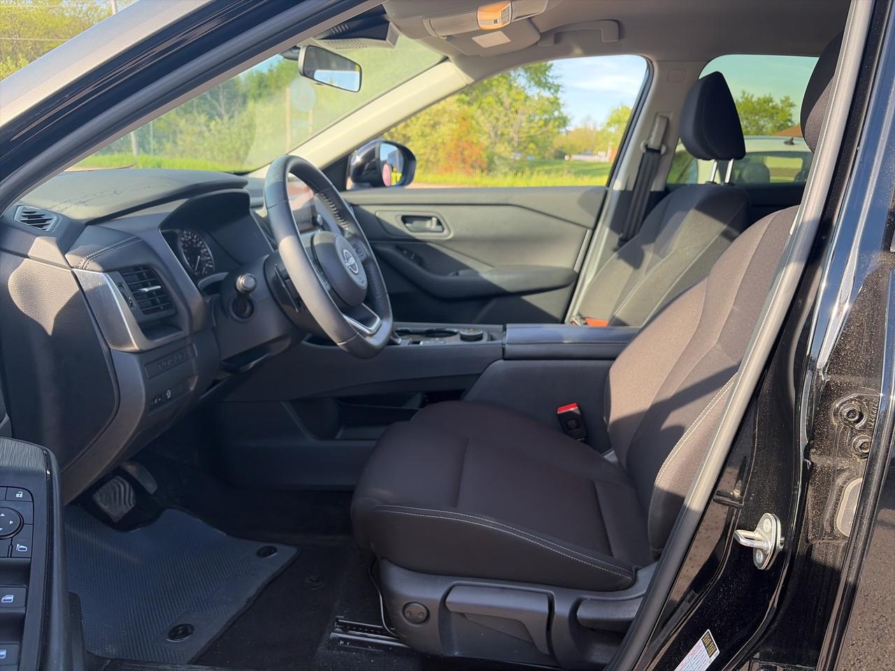 2024 Nissan Rogue AWD S, REMOTE START, HEATED SEATS, CLEAN CARFAX! - Photo #12