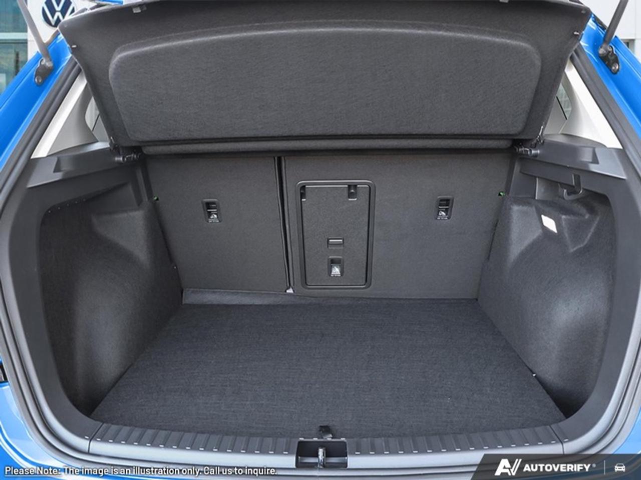 2026 Volkswagen Taos Comfortline Black Edition Photo