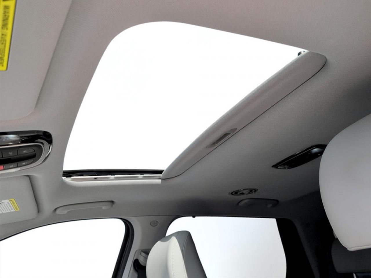 2023 Hyundai PALISADE Urban  *CLEAN CARFAX - ONE OWNER* Photo