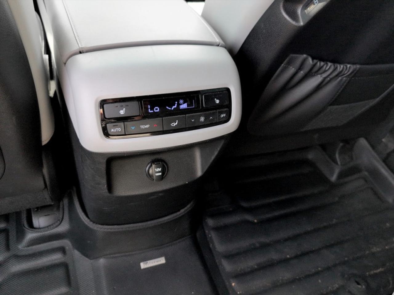 2023 Hyundai PALISADE Urban  *CLEAN CARFAX - ONE OWNER* Photo