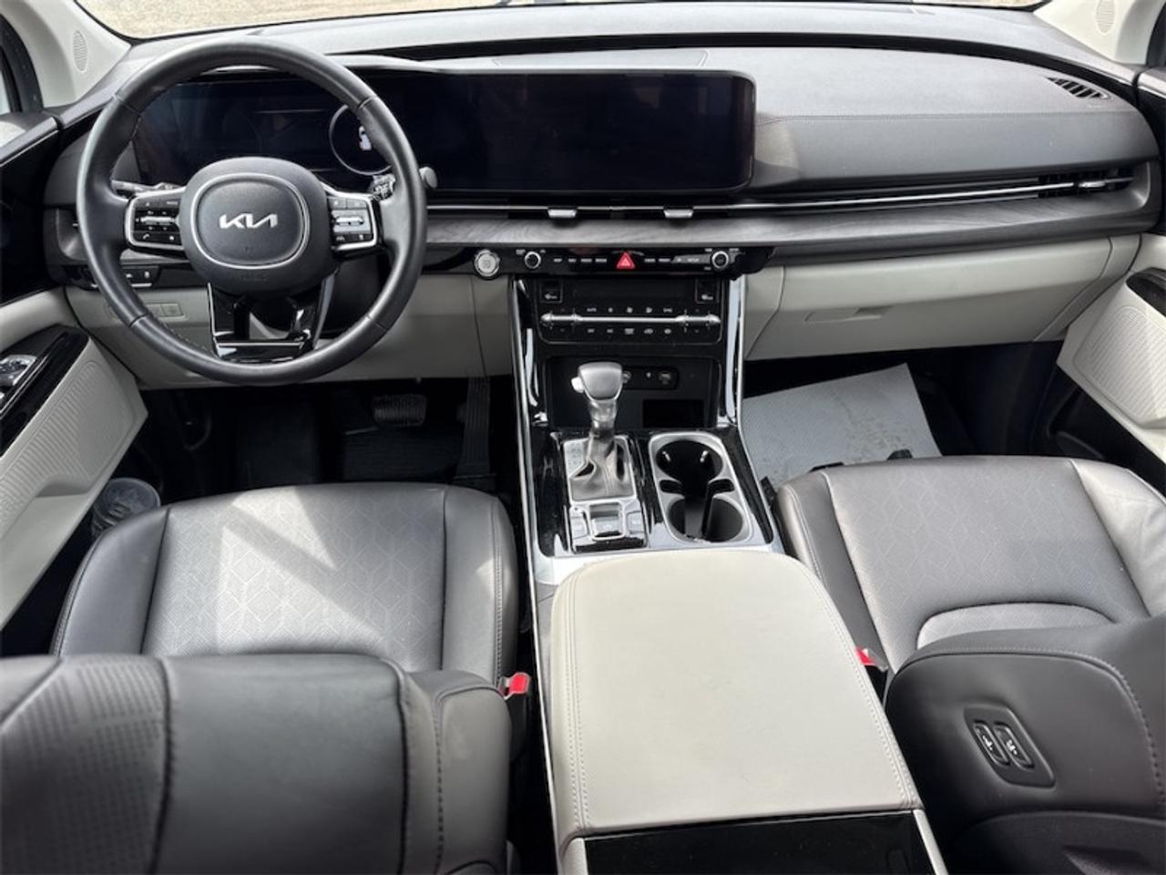 2024 Kia Carnival EX  Leather Seats - $267 B/W Photo3