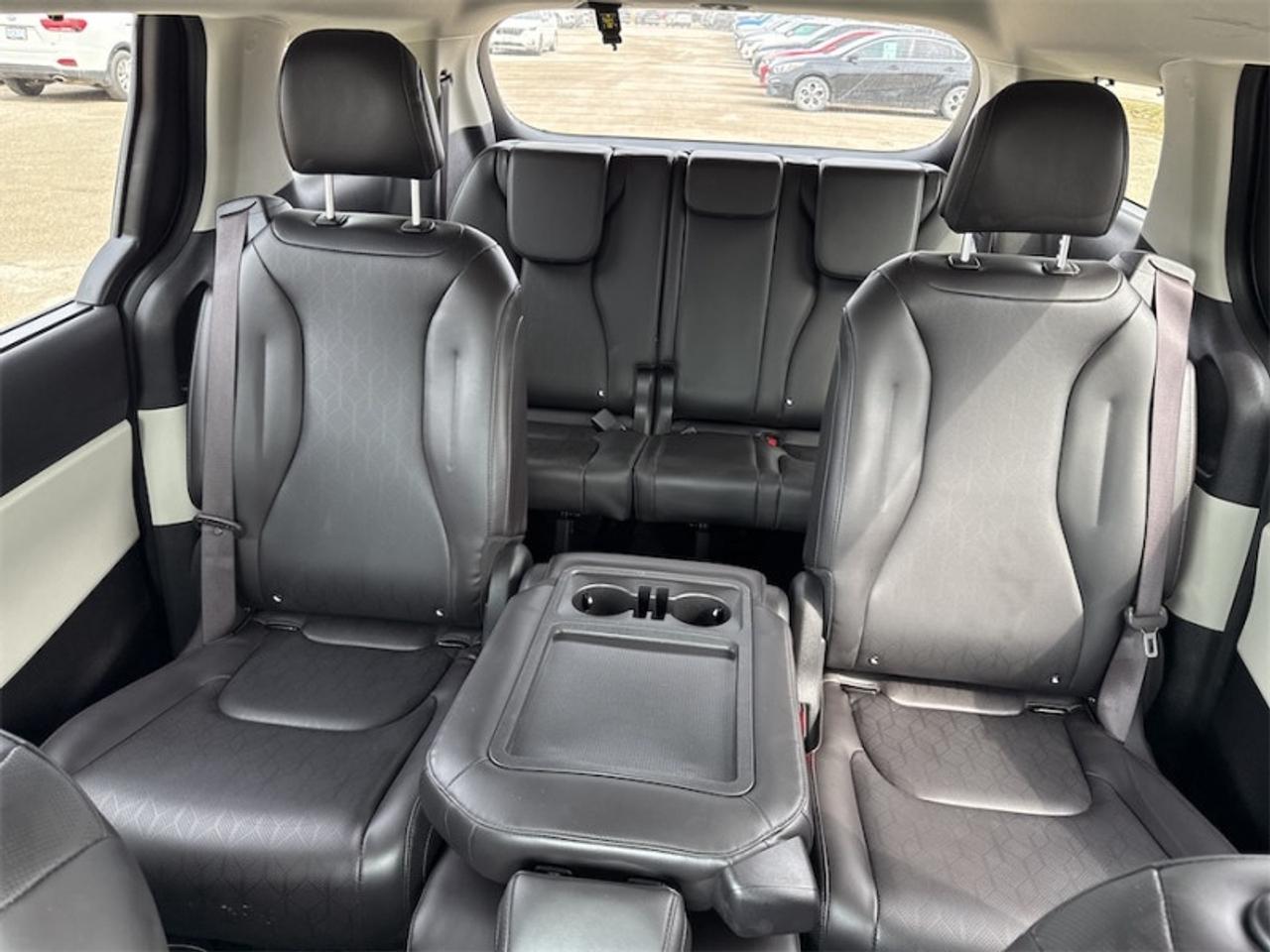 2024 Kia Carnival EX  Leather Seats - $267 B/W Photo