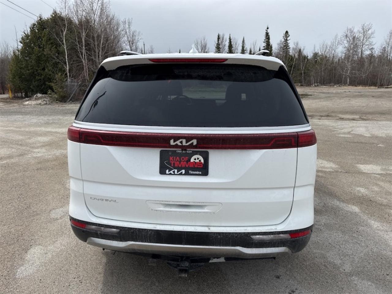 2024 Kia Carnival EX  Leather Seats - $267 B/W Photo