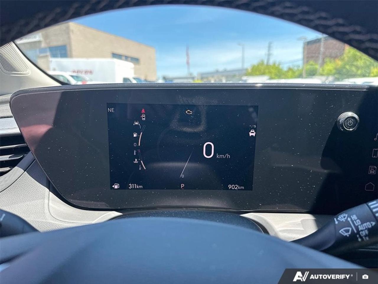 2026 Buick Encore GX Avenir  AVENIR, MOONROOF, TECH PACK Photo