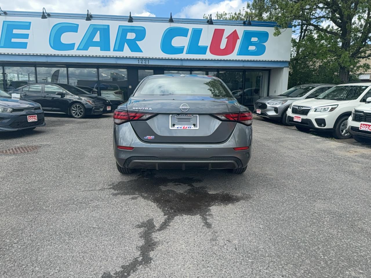2025 Nissan Sentra SV Photo3