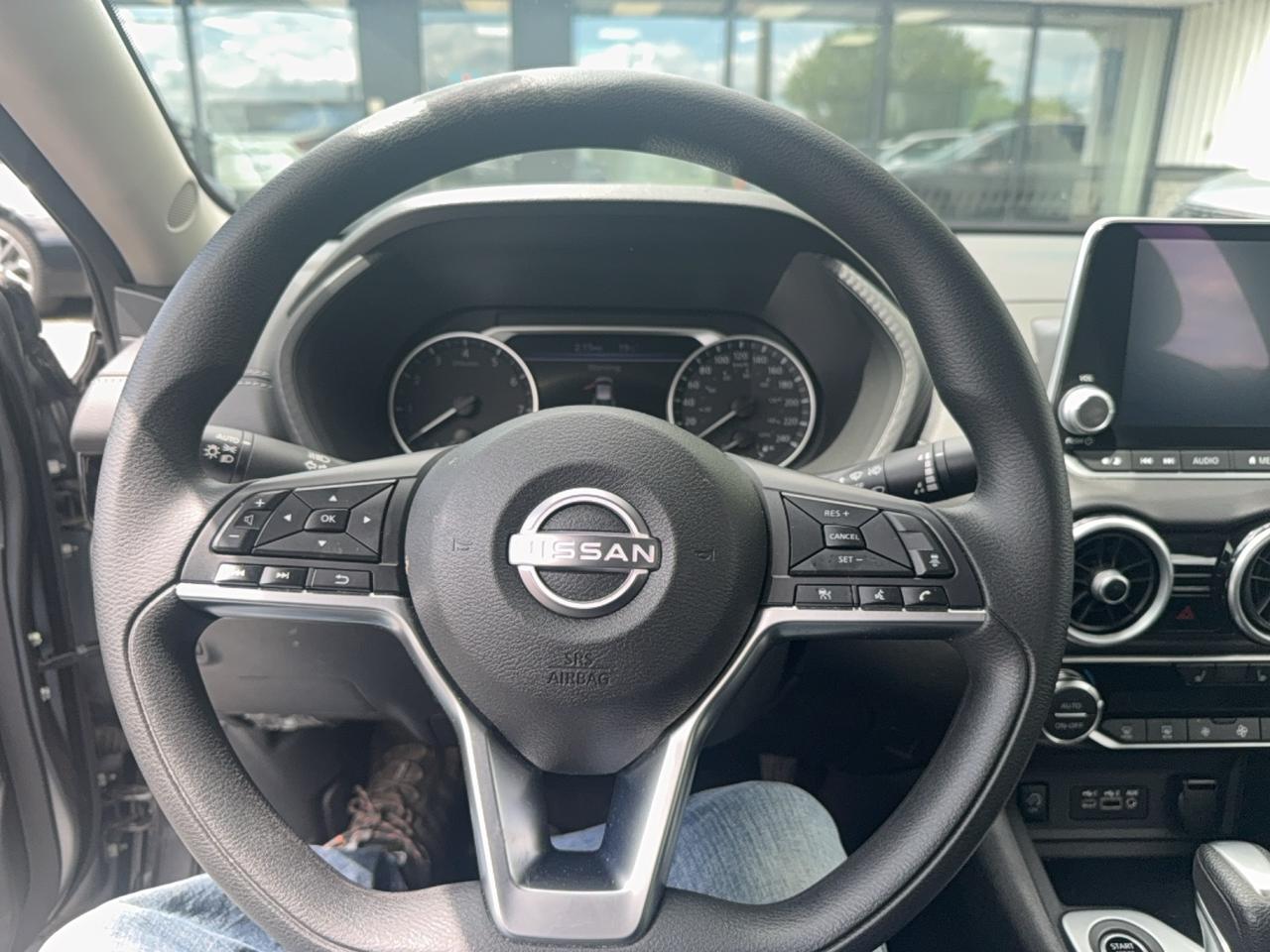 2025 Nissan Sentra SV Photo