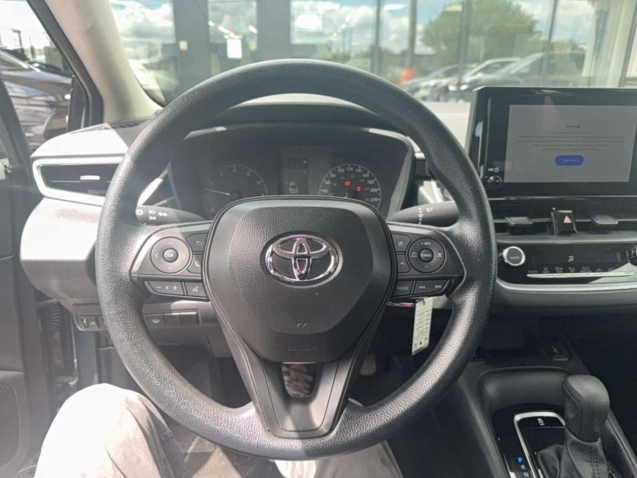 2025 Toyota Corolla LE Photo