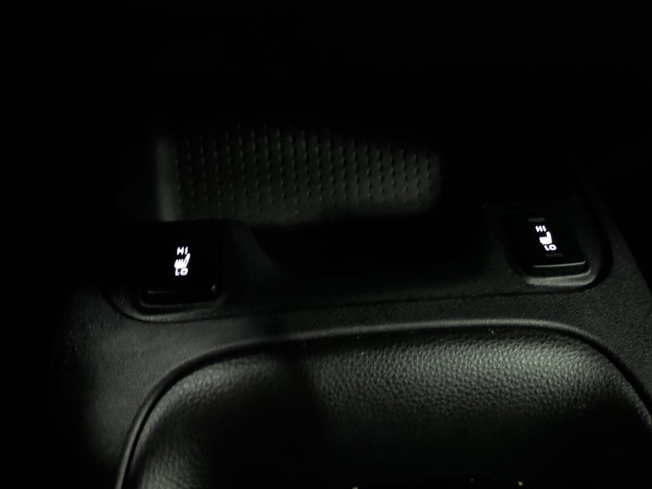 2025 Toyota Corolla LE Photo