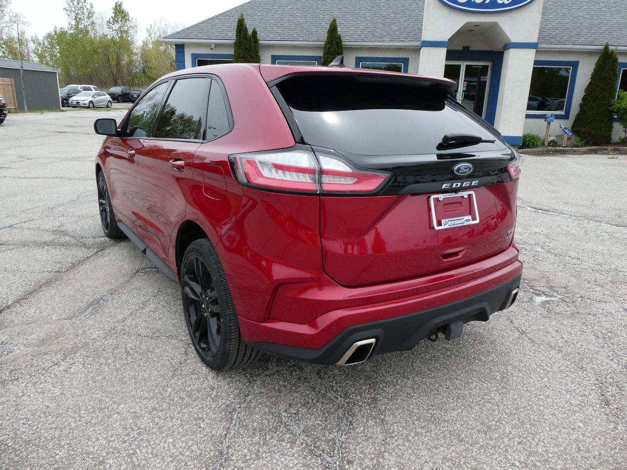 2022 Ford Edge ST | Heated Seats | Backup Cam | Nav | Photo