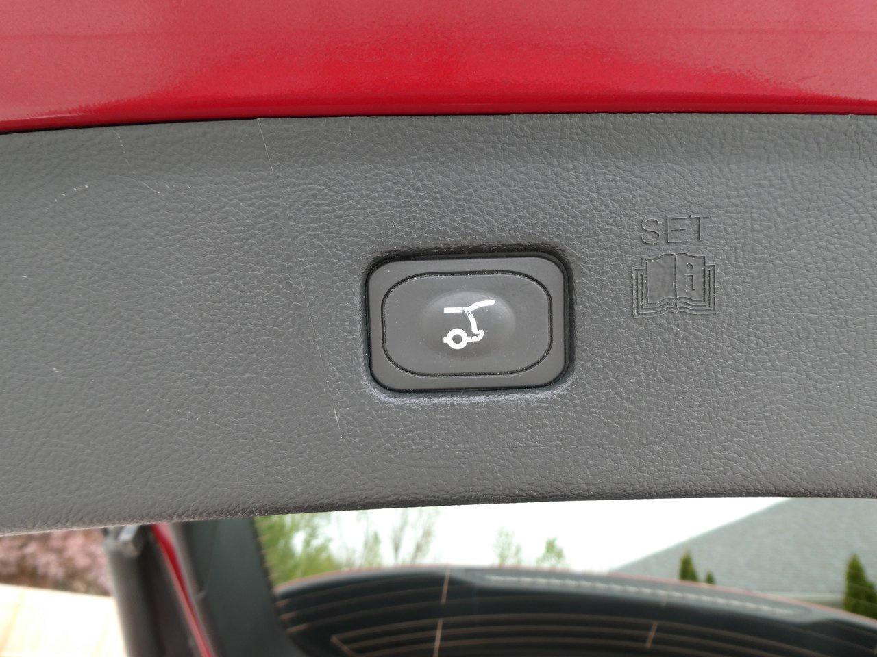 2022 Ford Edge ST | Heated Seats | Backup Cam | Nav | Photo