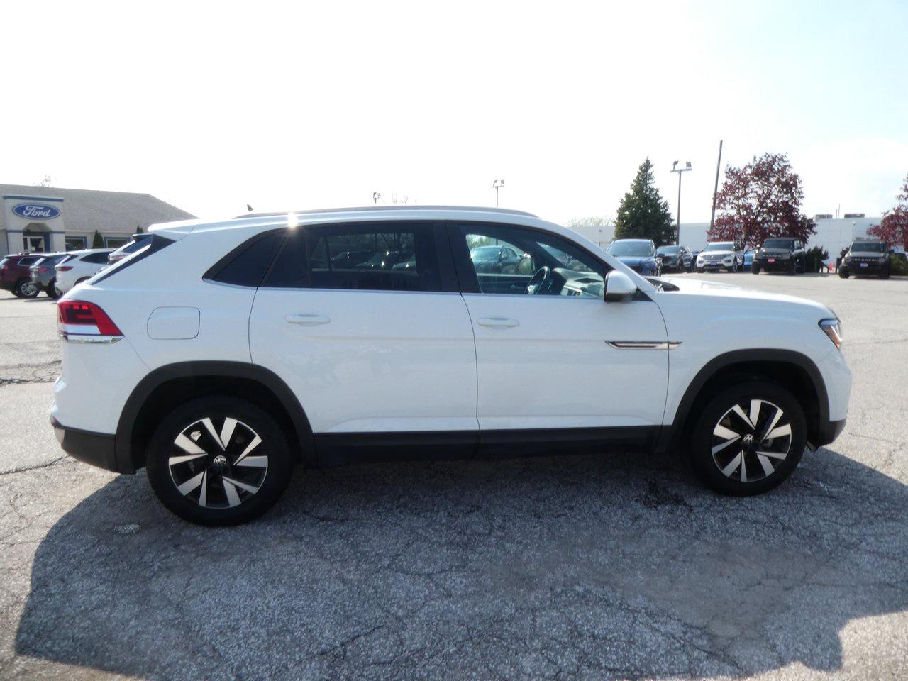 2022 Volkswagen Atlas Cross Sport Comfortline | Heated Seats | Remote Start | Back Up Cam Photo