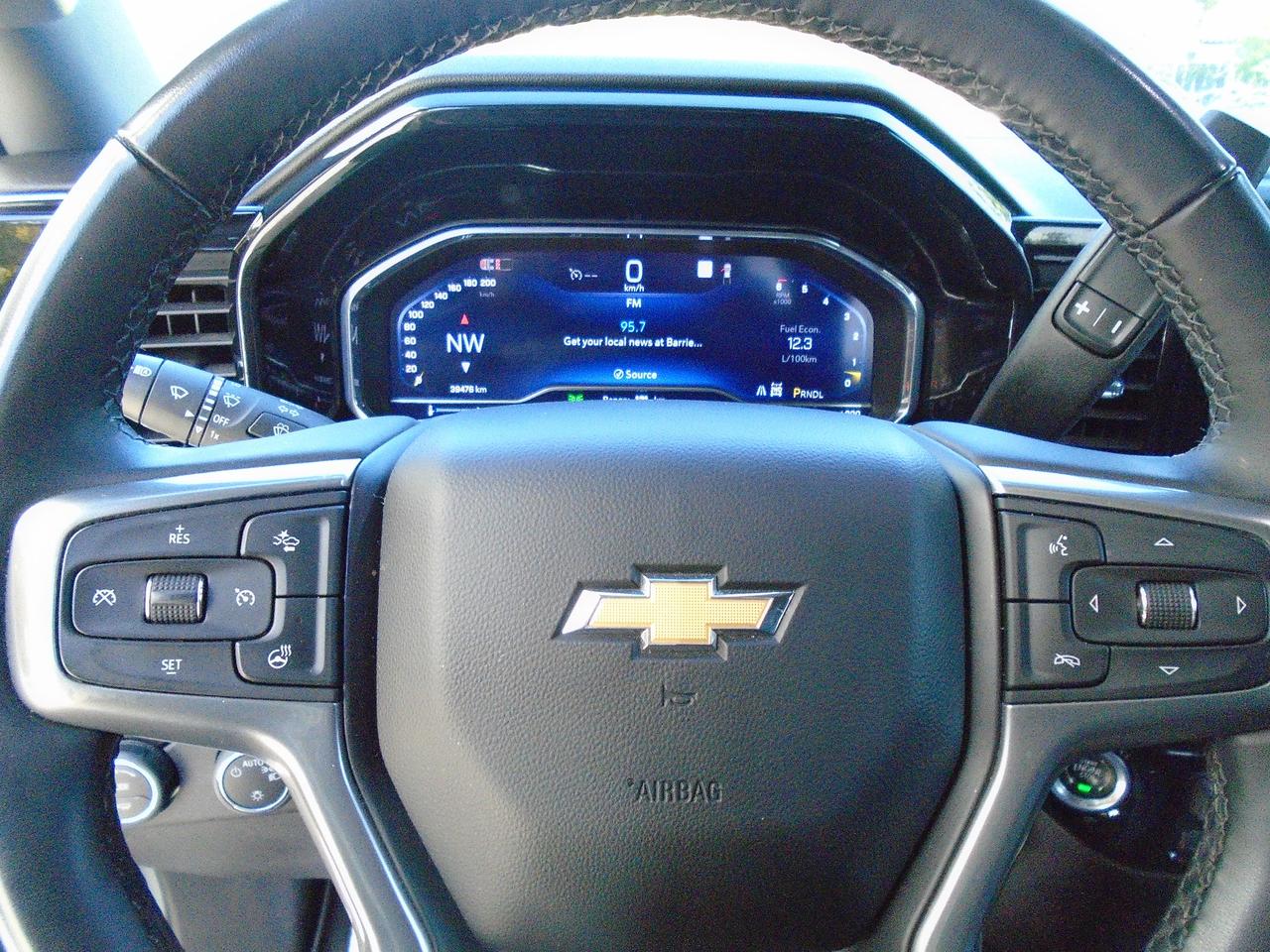 2025 Chevrolet Silverado 1500 LT CREW CAB 4X4 Photo