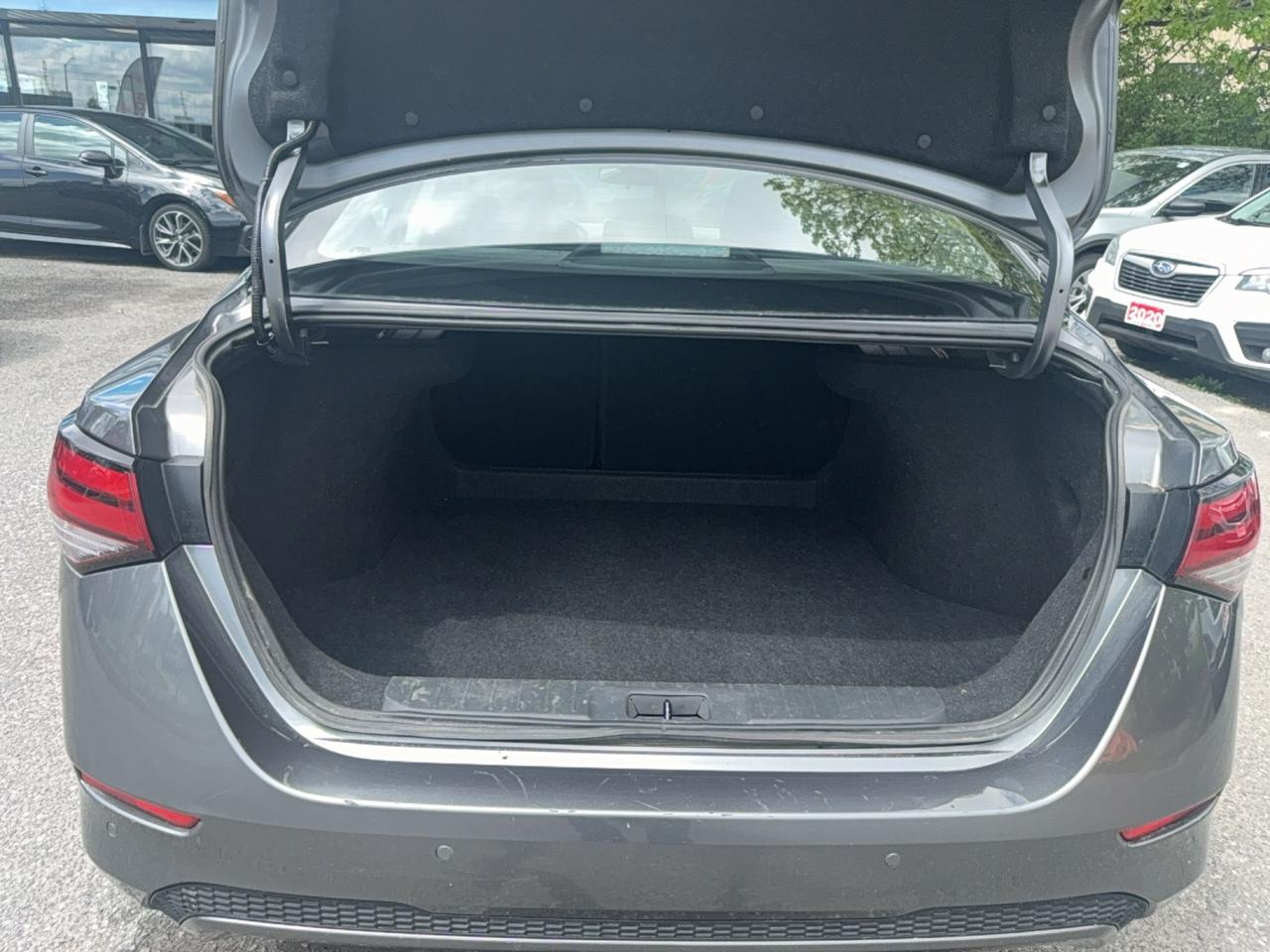 2025 Nissan Sentra SV Photo