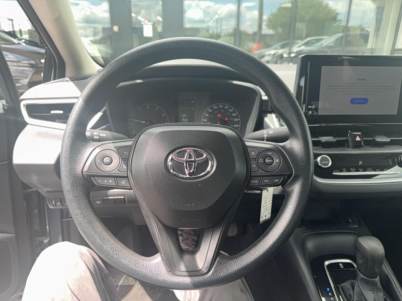 2025 Toyota Corolla LE Photo