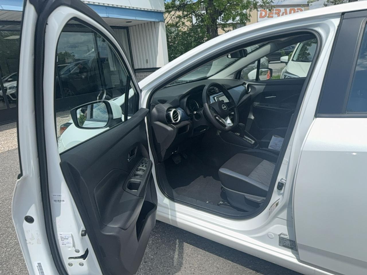 2025 Nissan Versa SV