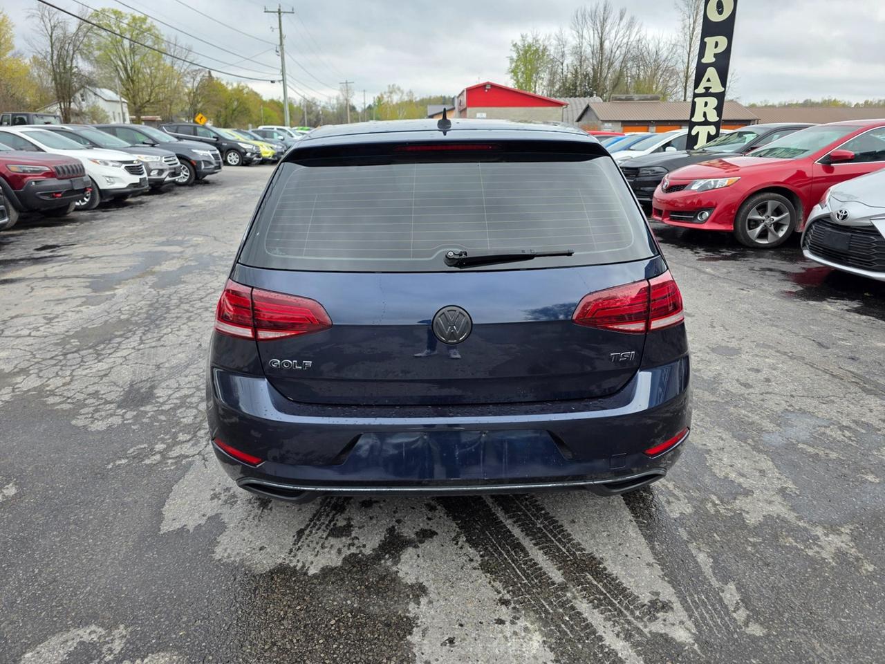 2018 Volkswagen Golf TSi  S Photo3